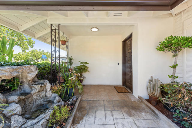1437 Exeter Avenue, Ventura CA: https://media.crmls.org/mediaz/851edfeb-40b7-4a12-946f-93d705c7f804.jpg