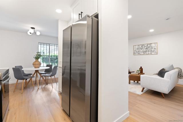 540 Oakdale Ln, El Cajon CA: https://media.crmls.org/mediaz/851f8fd2-ea9b-472a-886b-a3ff168bfbe6.jpg