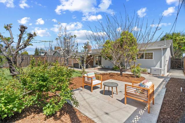 5571 Sunny Oaks Drive, San Jose CA: https://media.crmls.org/mediaz/852005b9-1f38-43f6-992b-c18d1111d8fa.jpg