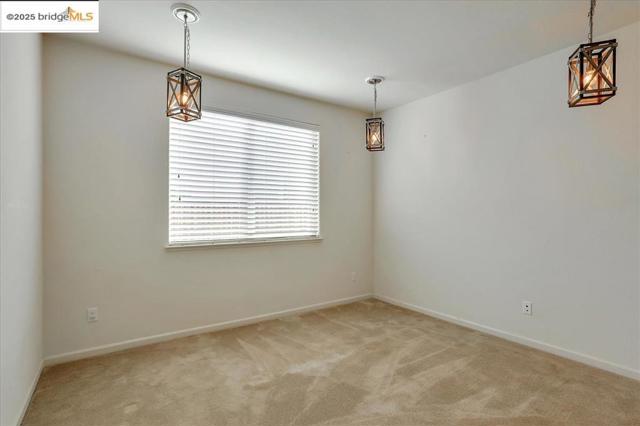 809 BLUESTONE DR, Oakley CA: https://media.crmls.org/mediaz/8520b974-0518-4497-b098-57c34784bedb.jpg