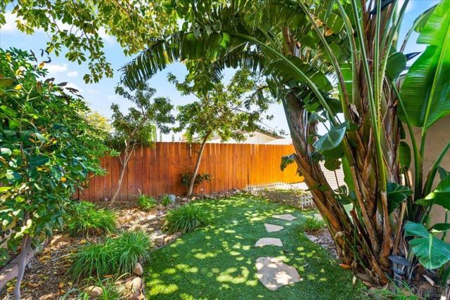 9021 Ronda Ave, San Diego CA: https://media.crmls.org/mediaz/8521bd61-b037-4099-a977-97c4ac6a34ee.jpg