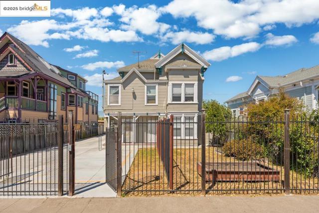 Image 1 of 29 For 1062 60th St