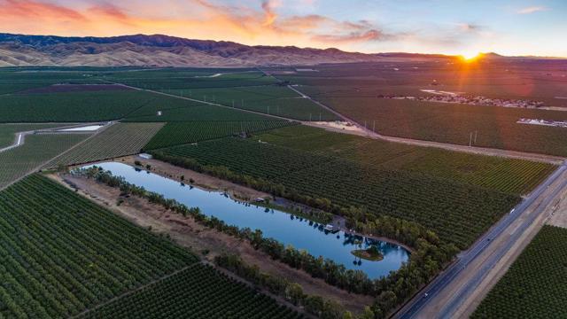 10037 Ca-33, Patterson CA: https://media.crmls.org/mediaz/8524b448-7267-4c80-90bc-c582391bf026.jpg