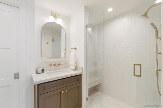 Image 10 of 18 For 760 F Avenue