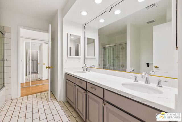 Image 35 of 47 For 71751 Magnesia Falls Drive