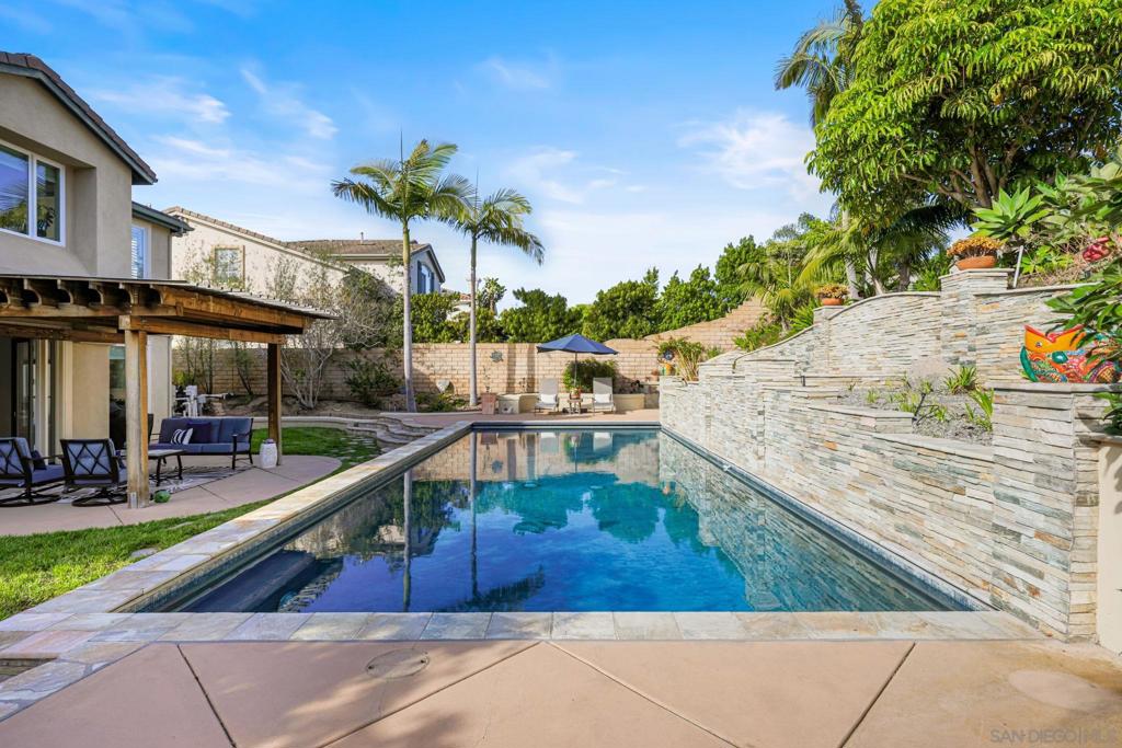 MLS #250033578SD img 35