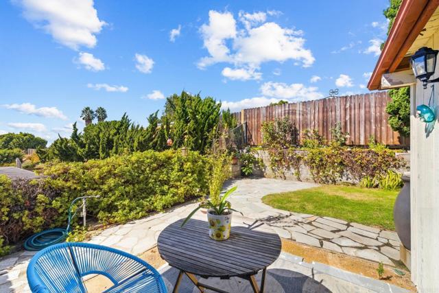 3560 Santa Maria Street, Oceanside CA: https://media.crmls.org/mediaz/85270c55-3345-4d3e-9b7f-0883d46fae3b.jpg