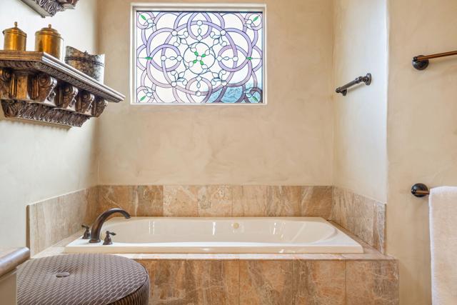 49240 Jfk Trail, Palm Desert CA: https://media.crmls.org/mediaz/852776a8-8323-40a7-9a9c-c2ca779c2d49.jpg