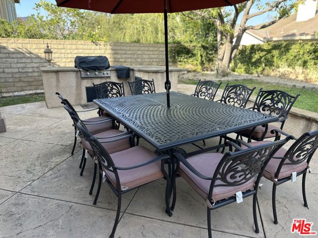 5338 Via Dolores, Newbury Park CA: https://media.crmls.org/mediaz/8527f4d2-2a89-425d-aaa5-16f2f4e72fdc.jpg
