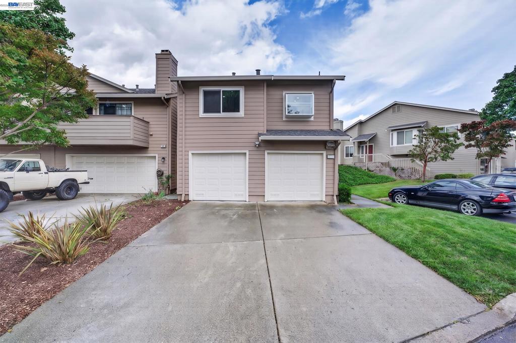 209 Manuel Ct