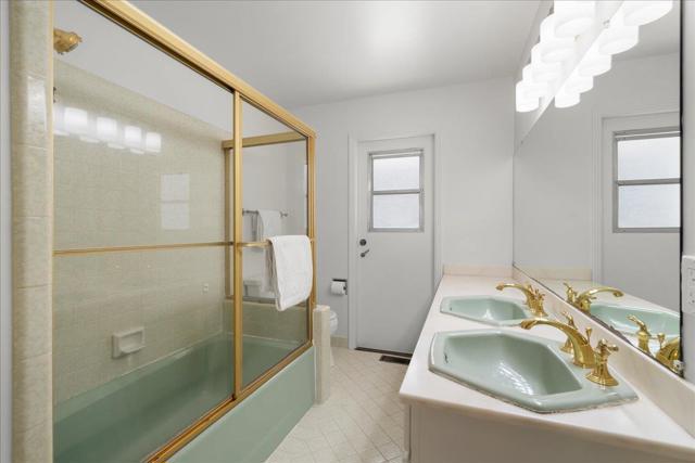 14721 Live Oak Lane, Saratoga CA: https://media.crmls.org/mediaz/85283b4b-c4a5-4bb1-9e7a-2ddc42c99b8f.jpg