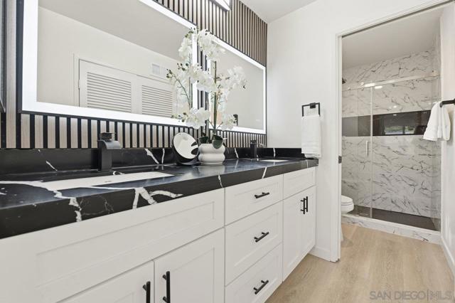 17676 Corte Sobrado, San Diego CA: https://media.crmls.org/mediaz/85285220-ae07-4bd9-8675-61874e234d08.jpg