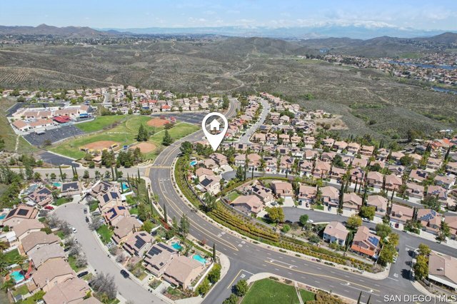 25 Villa Roma, Lake Elsinore CA: https://media.crmls.org/mediaz/852b5d83-526f-4f0f-96c9-8a3f660e059e.jpg
