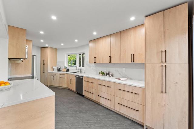 3628 Stance Avenue, Soquel CA: https://media.crmls.org/mediaz/852bab8f-abde-4b13-8aec-9d20b61d3541.jpg