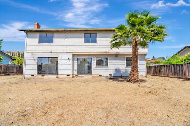 3047 Rollingwood Court, San Jose CA: https://media.crmls.org/mediaz/852c277f-e082-4244-8510-0eaeeaa6a575.jpg