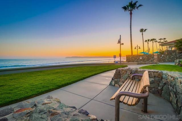 1720 Avenida Del Mundo, Coronado CA: https://media.crmls.org/mediaz/852c82eb-75e3-43f8-83d3-b468fb9b078f.jpg