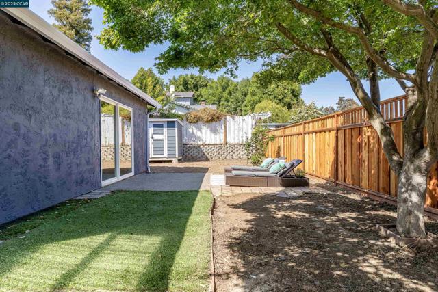1400 Granada St, Vallejo CA: https://media.crmls.org/mediaz/852ca38e-8b30-4b88-a252-77eff27565ac.jpg