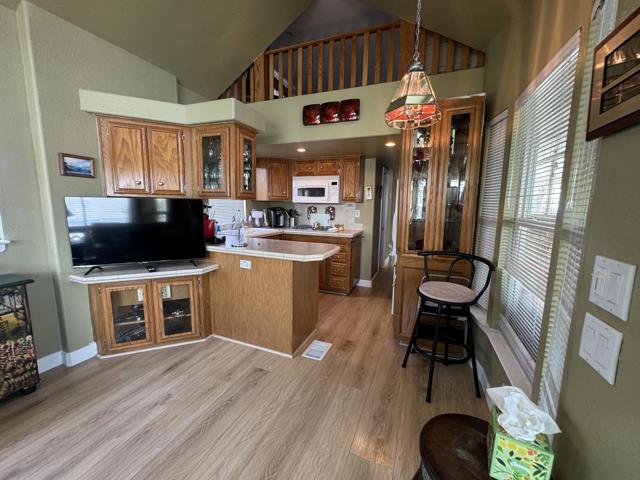 Image 17 of 26 For 84136 Avenue 44  523