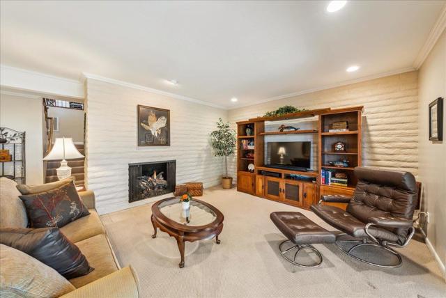 1 Windsor Rise, Monterey CA: https://media.crmls.org/mediaz/852e2491-64f3-430f-97bc-5f3ed5d557f2.jpg