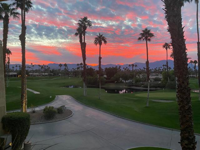 39432 Narcissus Way, Palm Desert CA: https://media.crmls.org/mediaz/852e36d2-c94a-4744-a3db-aef369c6b29f.jpg