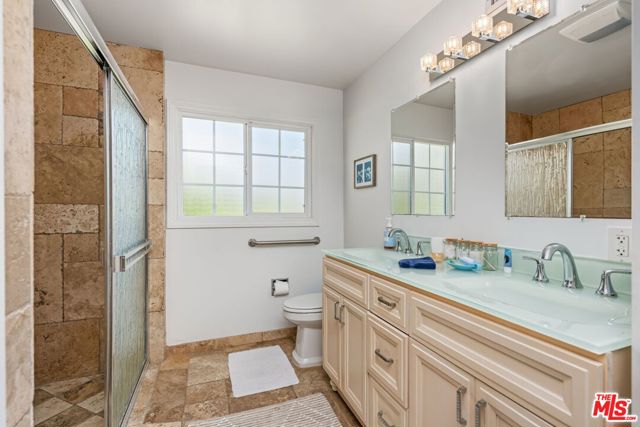 8221 Delgany Avenue, Playa del Rey CA: https://media.crmls.org/mediaz/852e9b0d-7bfc-45a0-bc52-f45de86b24fc.jpg