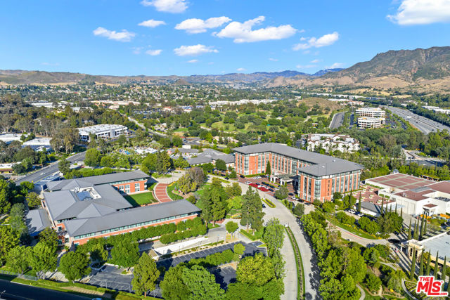 1772 Tamarack Street, Westlake Village CA: https://media.crmls.org/mediaz/852f3ab1-b71e-47d9-8d90-748b4de7408f.jpg