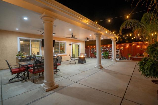2385 N Mountainside Drive, Los Banos CA: https://media.crmls.org/mediaz/853033a2-94ce-4b2d-adc6-70e5a2c48340.jpg