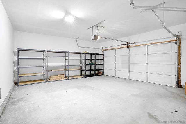 2361 porch swing st, Chula Vista CA: https://media.crmls.org/mediaz/8530a67d-1ea3-4aa9-bb9e-60e5cd908a1e.jpg