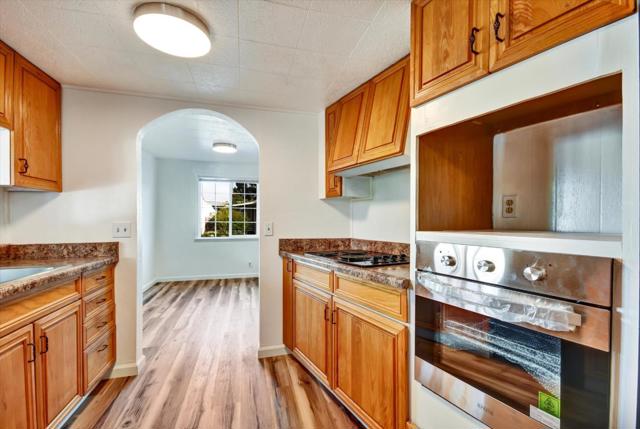 17 Pepperwood Way, Soquel CA: https://media.crmls.org/mediaz/8530ccc2-c608-48c7-a929-6815c146b98c.jpg