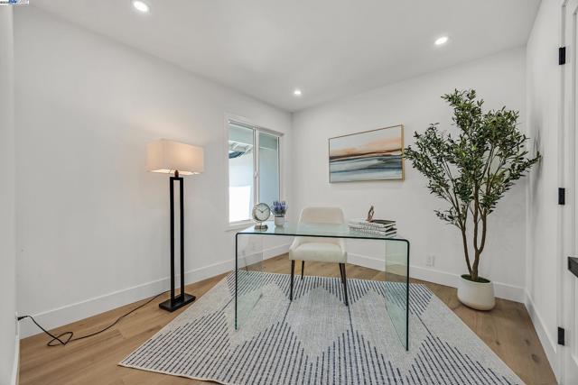 3156 San Joaquin, Union City CA: https://media.crmls.org/mediaz/8530e18a-1b88-4f1b-b53e-aeb48f0815d5.jpg