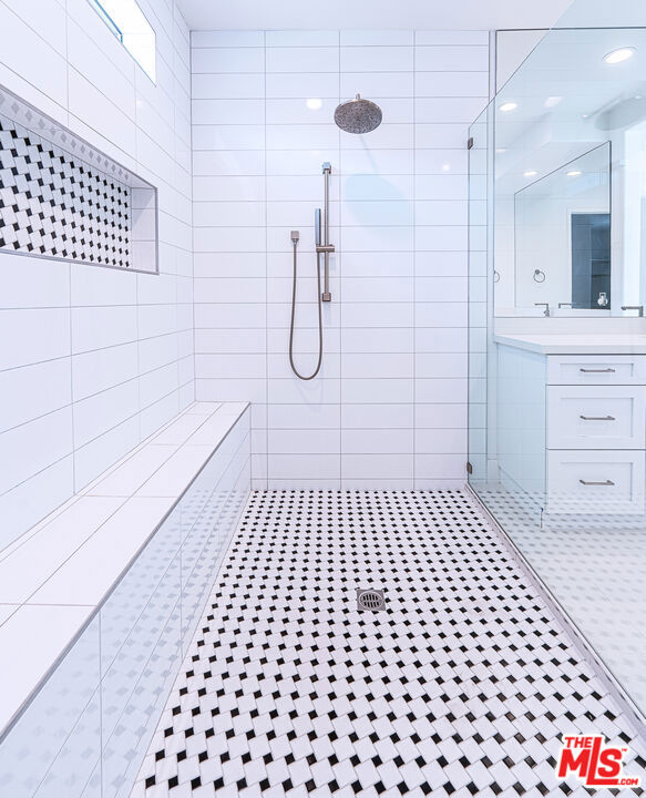 75601 Montage, Palm Desert CA: https://media.crmls.org/mediaz/853243fc-b0ec-461c-b5a5-0ae42f2bd33c.jpg