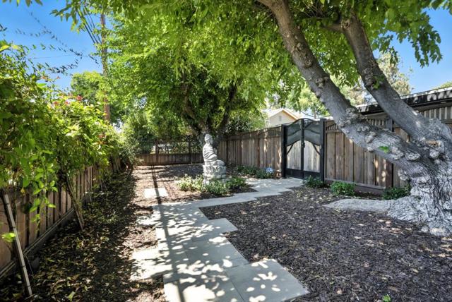 1579 West Street, Concord CA: https://media.crmls.org/mediaz/85326410-5ef4-4b98-9ccb-01d7de9de4f7.jpg