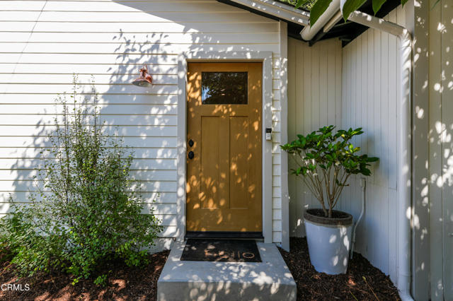 1100 Meridian Avenue, South Pasadena CA: https://media.crmls.org/mediaz/8532900c-6cc7-4502-85ba-7e93b0dd01f2.jpg