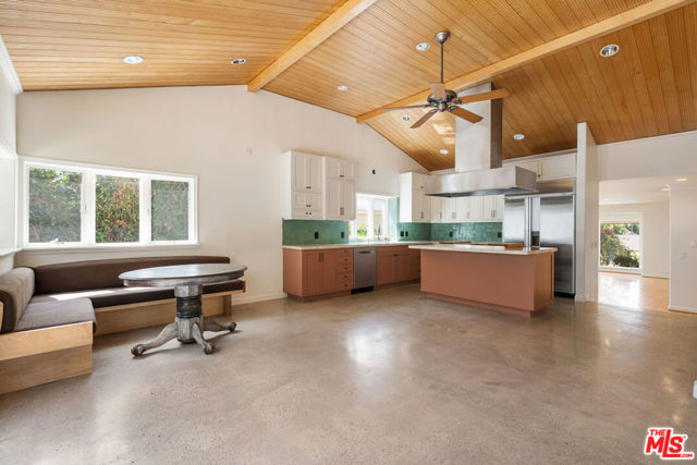 2049 Watson Street, Glendale CA: https://media.crmls.org/mediaz/8533d2ef-8544-41e3-8f16-6338e7bf50f5.jpg