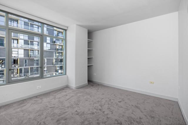 425 W Beech St, San Diego CA: https://media.crmls.org/mediaz/8534131a-f50b-4357-9090-66f3fcb5b720.jpg