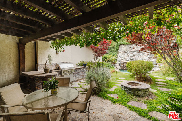 2208 Westridge Road, Los Angeles CA: https://media.crmls.org/mediaz/8534c691-f44b-4966-aa15-c868a1484fcb.jpg