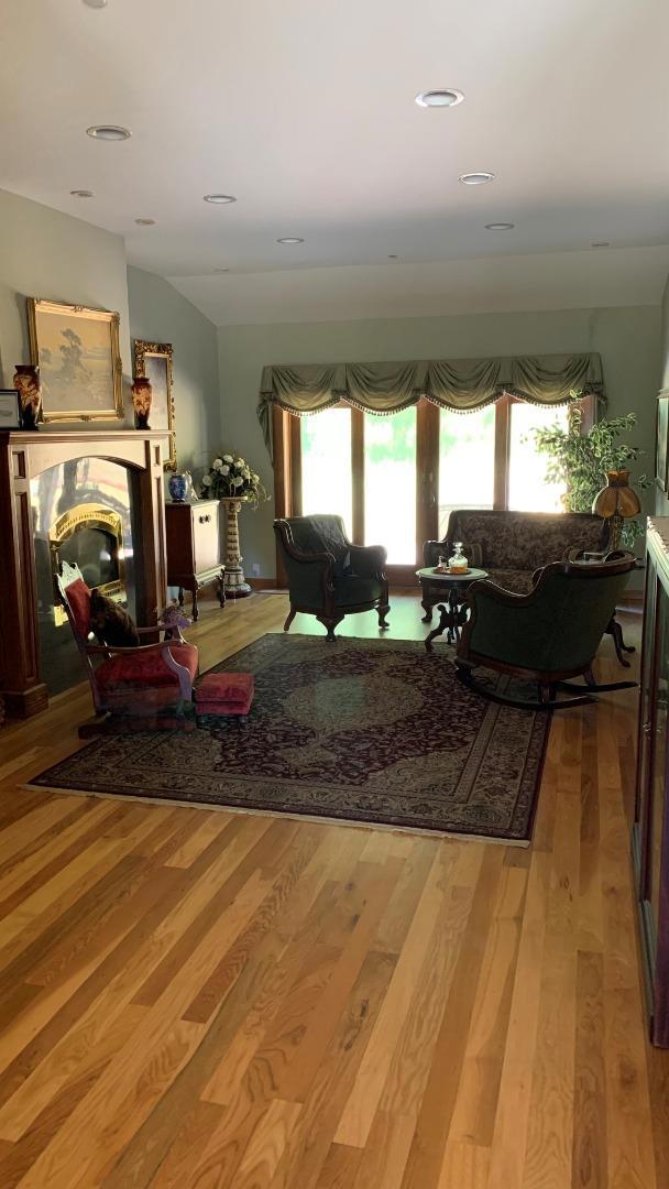 21050 Uvas Road, Morgan Hill CA: https://media.crmls.org/mediaz/85355e8a-917b-4870-ae81-83584e7b2249.jpg
