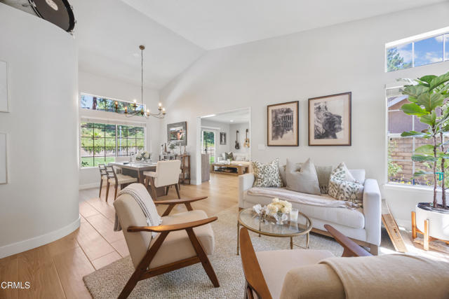 27220 Waterford Drive, Valencia CA: https://media.crmls.org/mediaz/85356c68-2e26-4571-9e03-189cca529b65.jpg