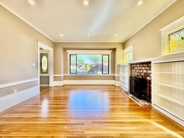 809 Bayswater Avenue, Burlingame CA: https://media.crmls.org/mediaz/85359990-2e22-4b00-b3c8-7b88f6ed9643.jpg