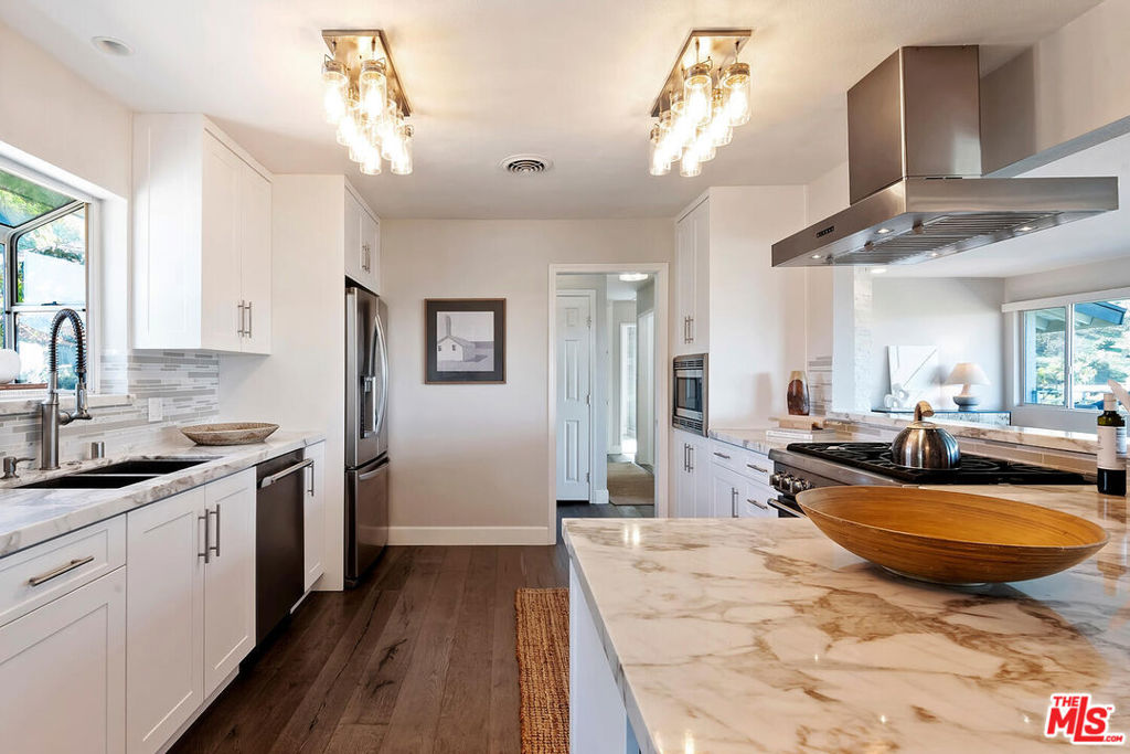 MLS #25623441 image #21