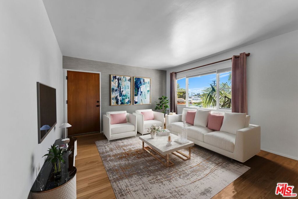 5608 Lime Avenue #3