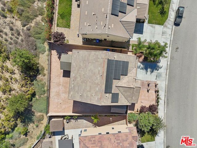 19317 Bension Drive, Santa Clarita CA: https://media.crmls.org/mediaz/8538dcaa-cba3-421b-8041-f612ad2c6ec6.jpg