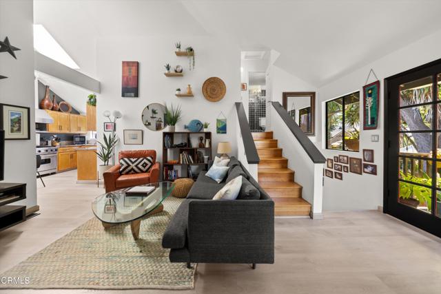 Detail Gallery Image 1 of 48 For 30 S Salinas St #B,  Santa Barbara,  CA 93103 - 3 Beds | 2 Baths