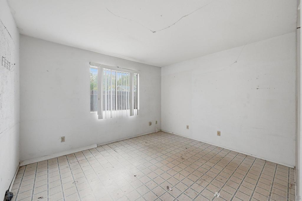 1271 Jefferson Ave - photo 13