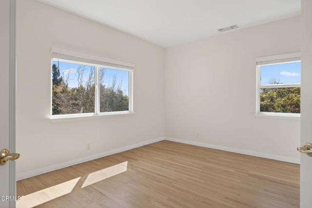 Detail Gallery Image 30 of 70 For 131 San Miguel Dr, Camarillo,  CA 93010 - 4 Beds | 2/1 Baths