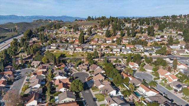 Detail Gallery Image 30 of 34 For 2868 Amber Wood Pl, Thousand Oaks,  CA 91362 - 4 Beds | 2/1 Baths