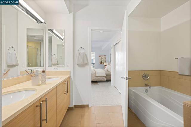 1655 N California Blvd, Walnut Creek CA: https://media.crmls.org/mediaz/8539c7ba-dec6-415e-b563-688e88e68407.jpg
