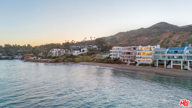 26520 Latigo Shore Drive, Malibu CA: https://media.crmls.org/mediaz/853b0514-17af-4bf4-94f0-0bdc0d1bf2a6.jpg