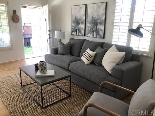 Detail Gallery Image 14 of 17 For 2252 Etiwanda St, San Diego,  CA 92107 - 2 Beds | 1 Baths