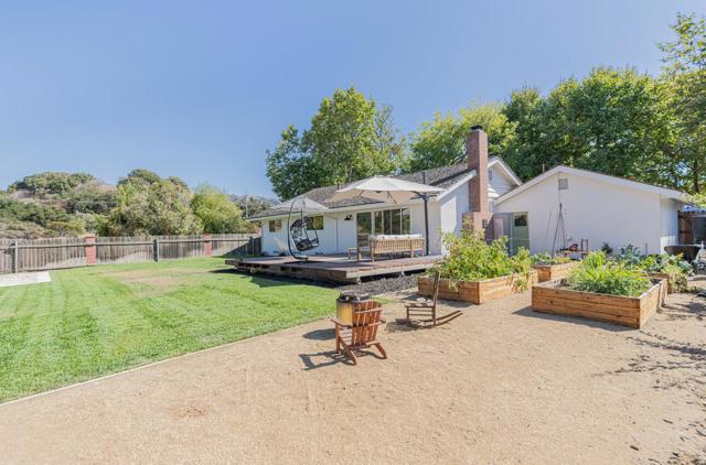 22585 Toreador Drive, Salinas CA: https://media.crmls.org/mediaz/853c8f34-cc1b-4b58-8337-8f549b687c2c.jpg